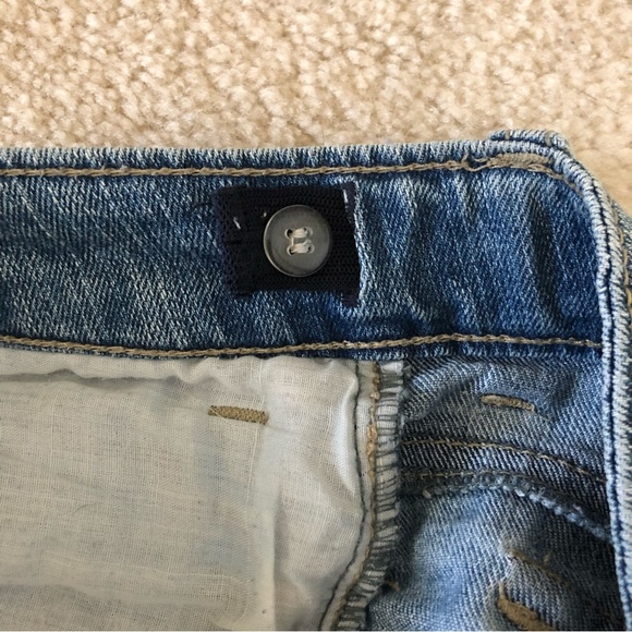 Mid-Low Rise Denim Shorts - Picture 3 of 4